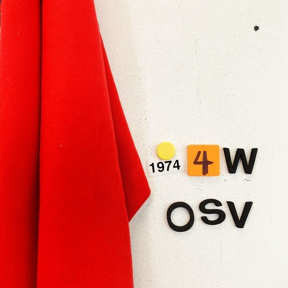 VINTAGE DISNEY MICKEY Women's Red Sweater 2X XXL Oversized Stretch Crewneck - Picture 11 of 12